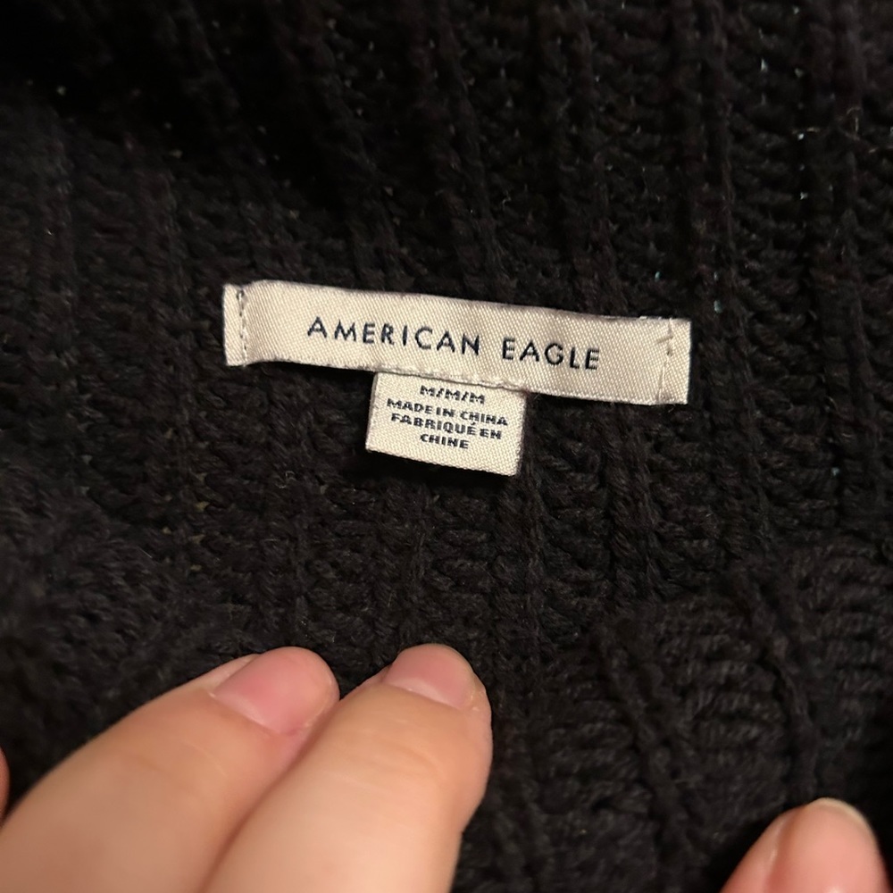 American Eagle Oversized Mockneck Sweater - Picture 4 of 6